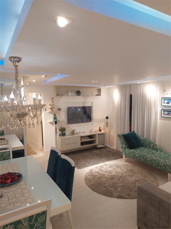 Apartamento à venda com 2 quartos, sendo 1 suíte,  em Vila Suzana, São Paulo, SP