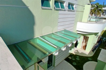 Casa à venda com 3 suítes no condomínio Figueira Garden, Atibaia - SP