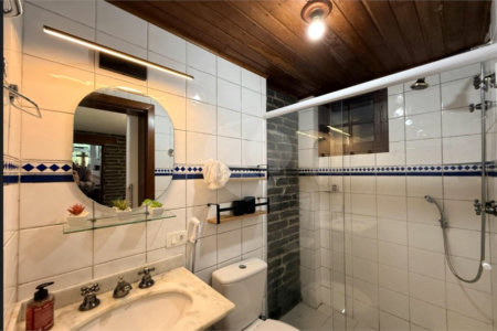 Casa à venda com 4 suítes em Vila Natal, Campos do Jordão, SP