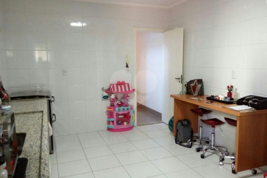 Sobrado à venda com 3 quartos, sendo 1 suíte, em Horto Florestal, São Paulo, SP