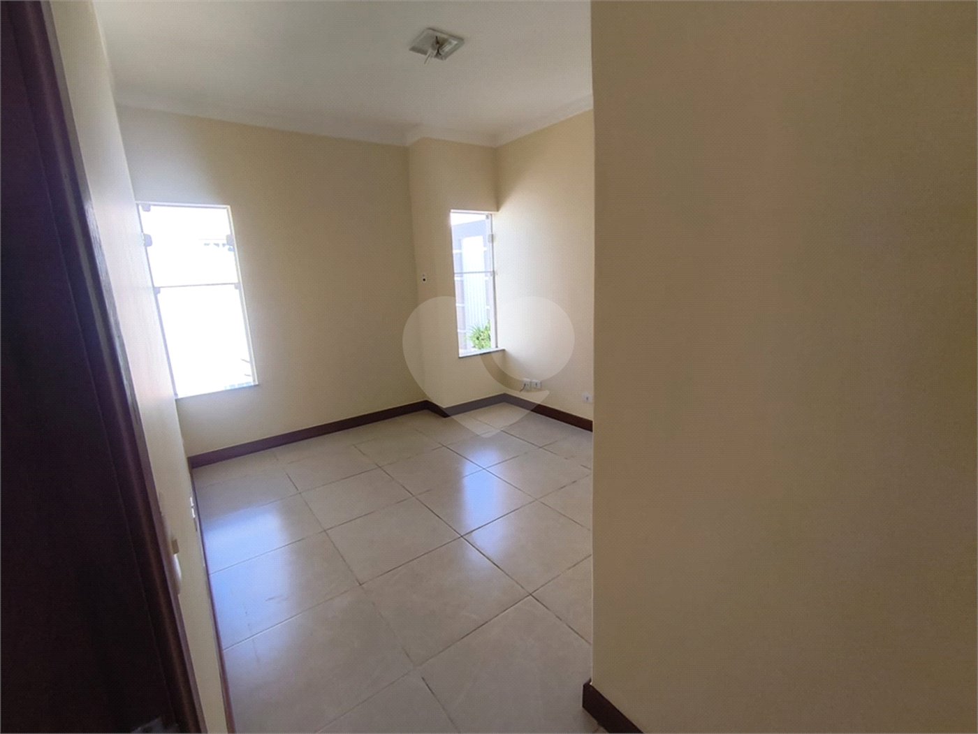 Casa à venda com 5 quartos, sendo 1 suíte,  em Jardim Colombo, Itapetininga, SP