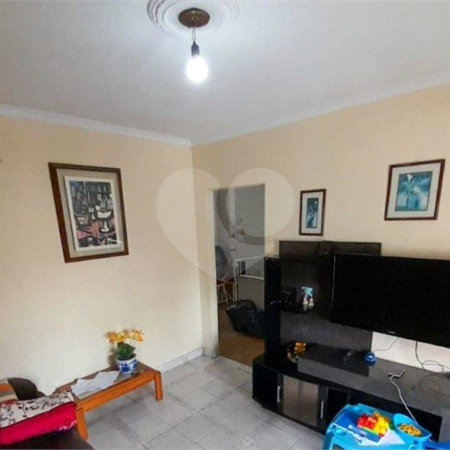 Sobrado à venda com 4 quartos em Vila Firmiano Pinto, São Paulo, SP