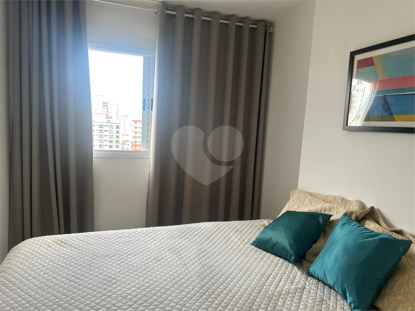 Apartamento à venda ou para alugar com 2 quartos, sendo 1 suíte,  em Guilhermina, Praia Grande, SP