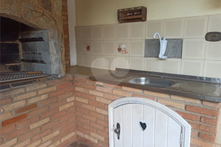 Casa Térrea à venda com 4 quartos, sendo 2 suítes,  em Jardim Paulista, Atibaia, SP
