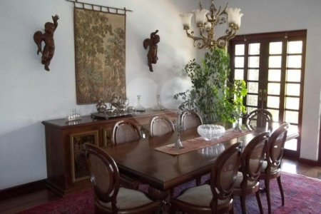 Casa à venda com 4 suítes em Jardim Guedala, São Paulo, SP