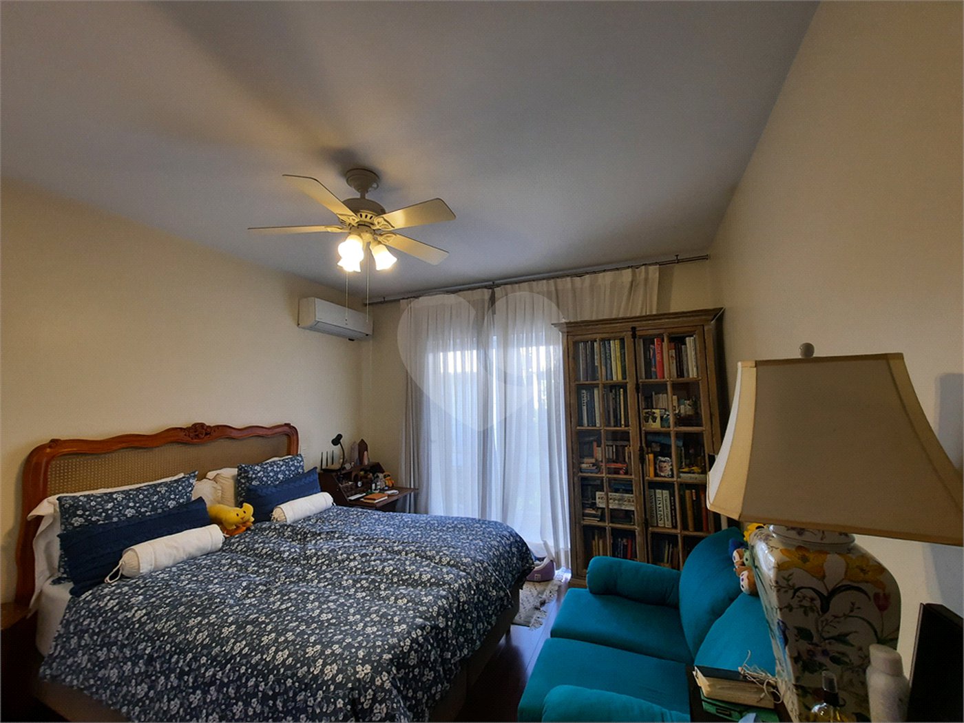 Casa à venda com 4 suítes no condomínio Las Cumbres, São Paulo - SP