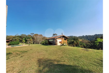 Sítio à venda com 3 quartos, sendo 1 suíte, em Gabriel Piza, São Roque, SP