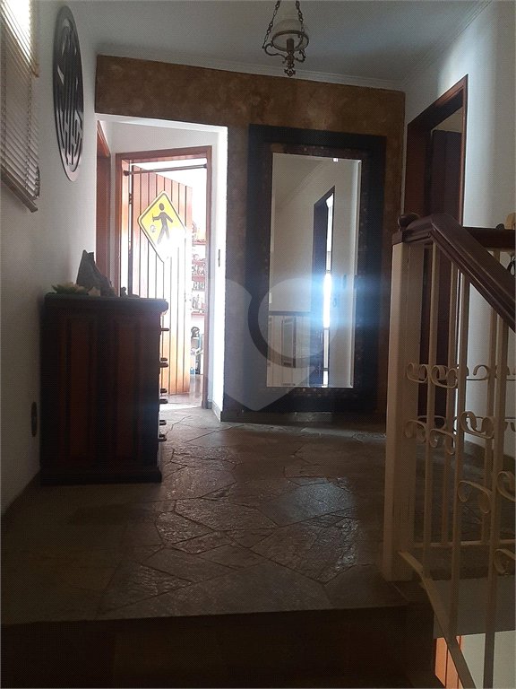 Casa à venda com 3 quartos, sendo 1 suíte,  no Centro, Mogi das Cruzes, SP
