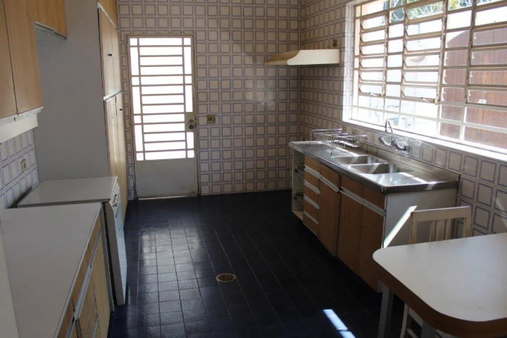 Casa Térrea à venda ou para alugar com 6 suítes em Vila Tramontano, São Paulo, SP
