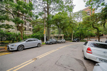 Apartamento à venda com 4 quartos, sendo 2 suítes,  em Vila Suzana, São Paulo, SP