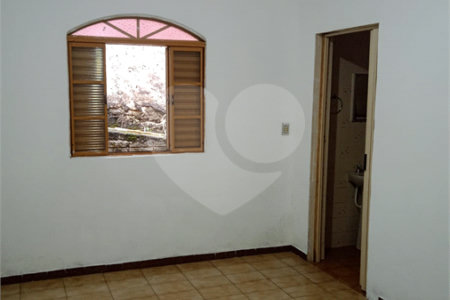 Casa à venda com 3 quartos, sendo 1 suíte,  em São Roque Country Club I, Mairinque, SP