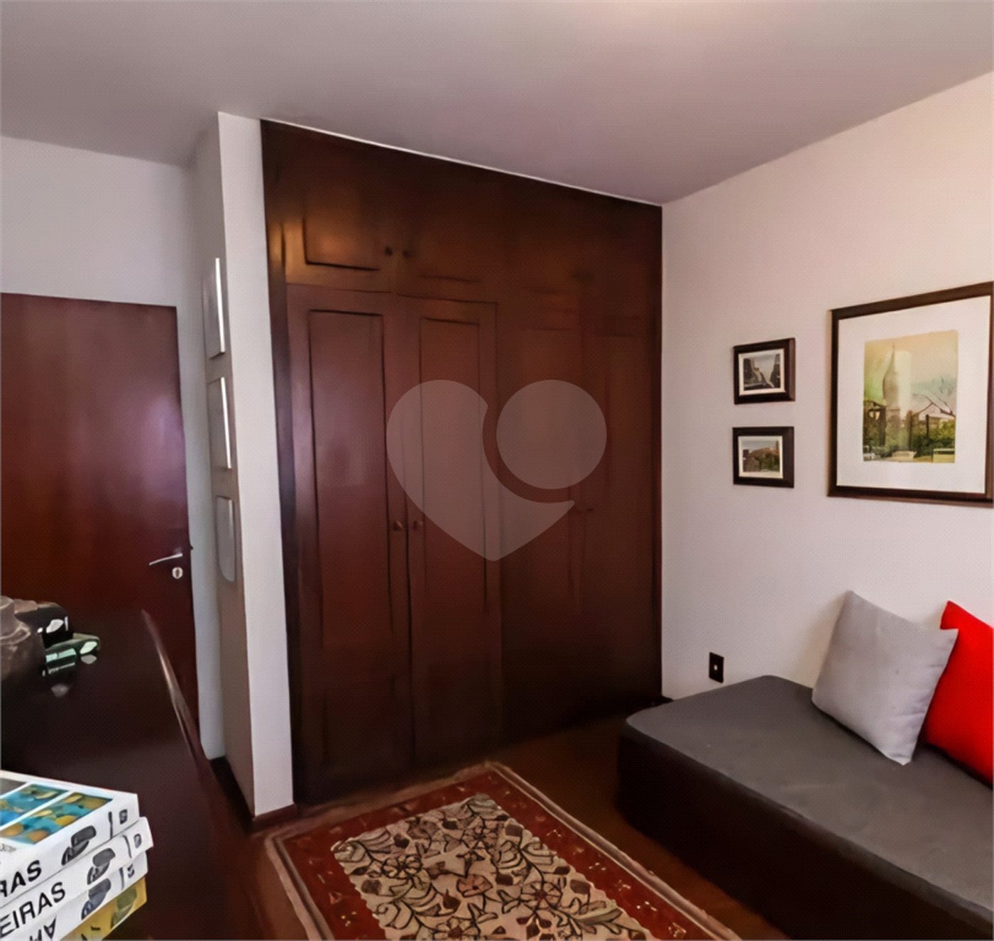 Sobrado à venda com 3 quartos, sendo 1 suíte,  em Vila Universitária, São Paulo, SP