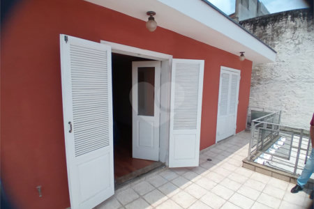 Casa à venda ou para alugar com 6 quartos, sendo 4 suítes, em Vila Campestre, São Paulo, SP