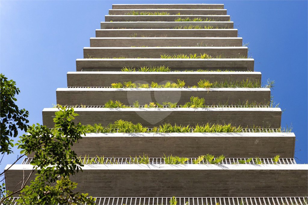 Apartamento à venda com 2 suítes em Vila Nova Conceição, São Paulo, SP