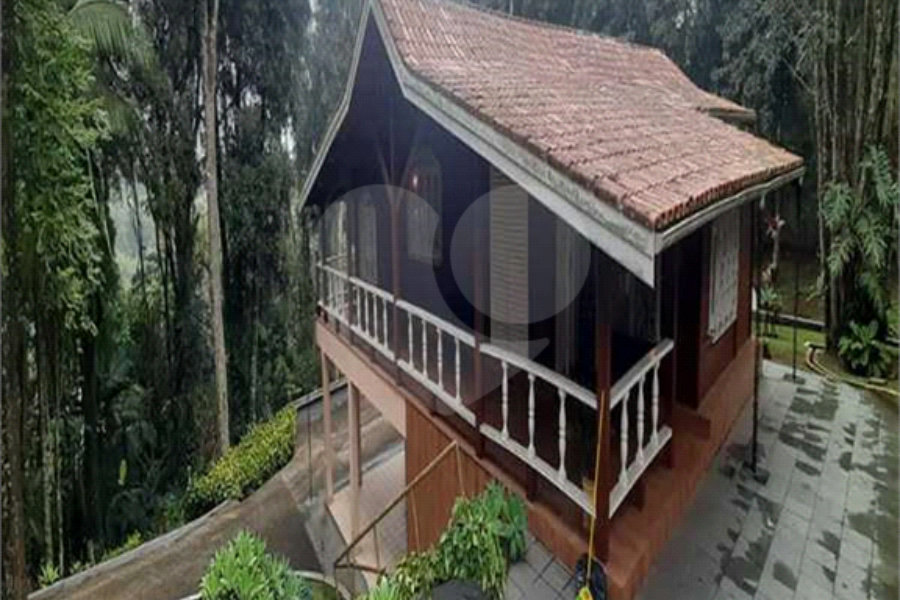 Casa Térrea à venda com 3 quartos, sendo 1 suíte, em Roseira, Mairiporã, SP