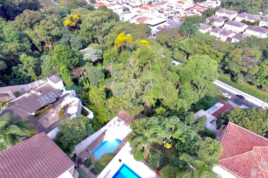 Sobrado à venda com 7 suítes em Tremembé, São Paulo, SP