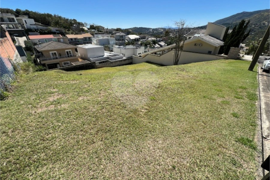 Terreno à venda no condomínio Água Verde, Atibaia - SP