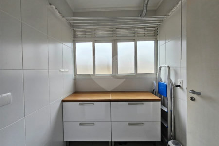Apartamento à venda com 4 quartos, sendo 2 suítes, em Vila Paulicéia, São Paulo, SP