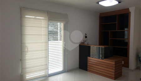 Casa à venda com 3 quartos, sendo 1 suíte, em Vila Mariana, São Paulo, SP