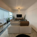 Apartamento 3 dormitórios com 2 suítes, 2 vagas demarcadas, no Embaré, Santos