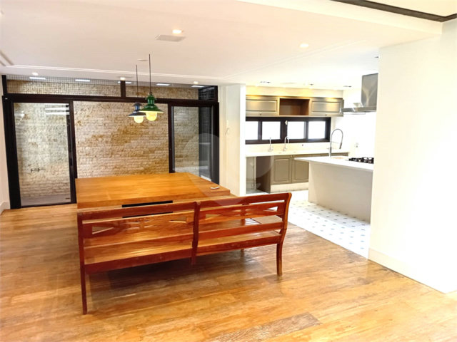 Casa de Vila à venda com 4 suítes em Granja Julieta, São Paulo, SP