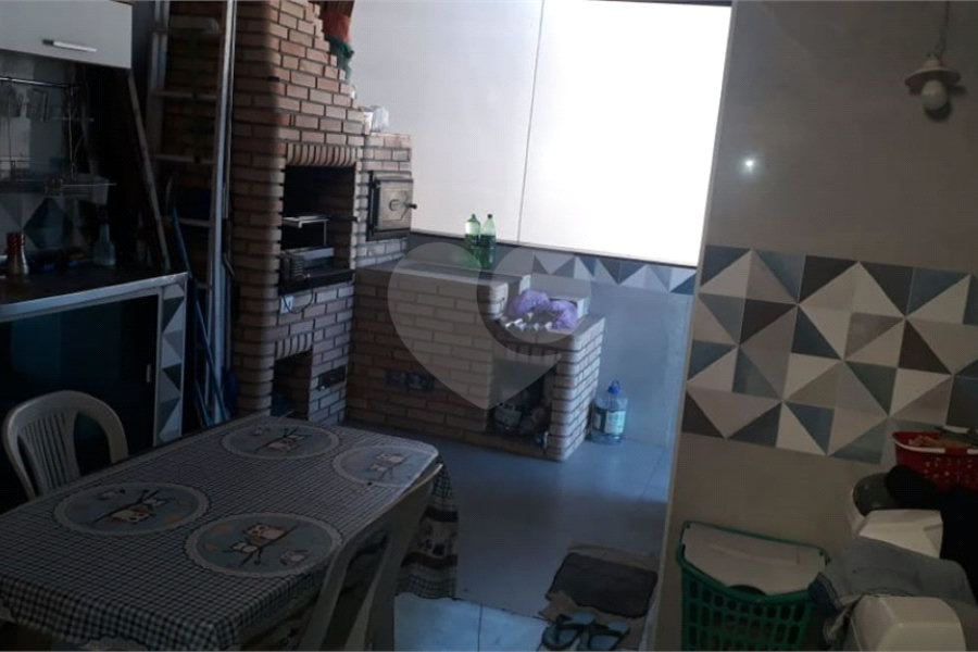Casa à venda com 2 quartos no condomínio Estrada Lázaro Amâncio de Barros,117, São Paulo - SP