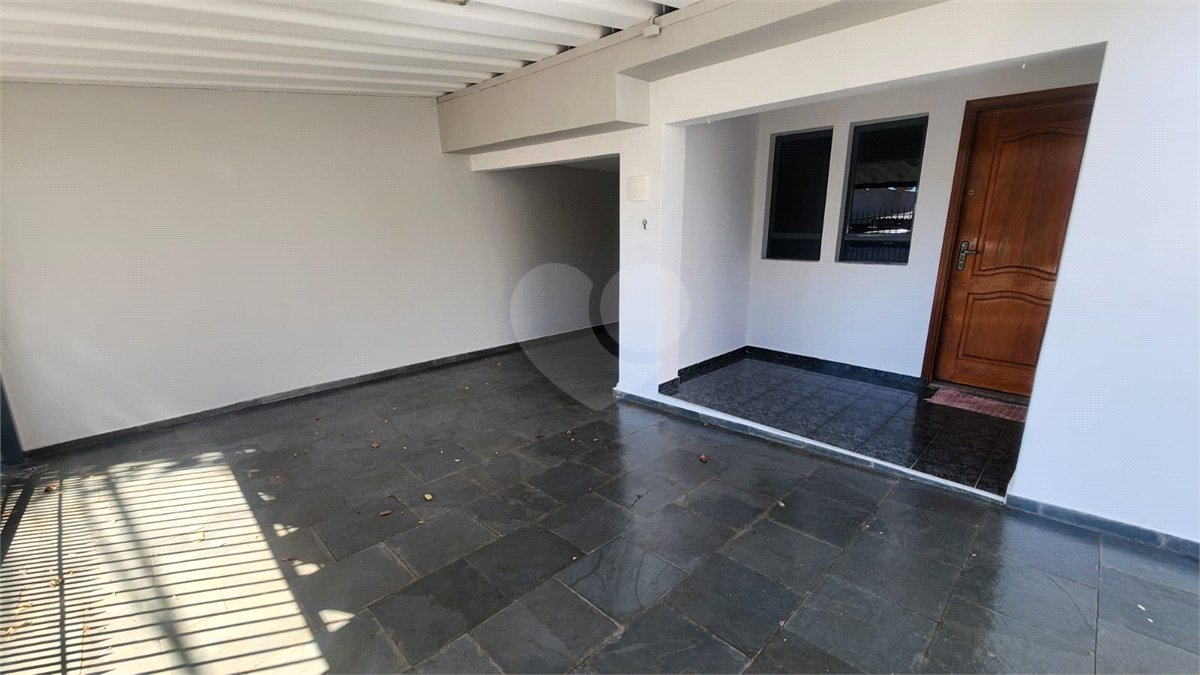 Casa à venda com 3 quartos em Vila Ramaciotti, Valinhos, SP