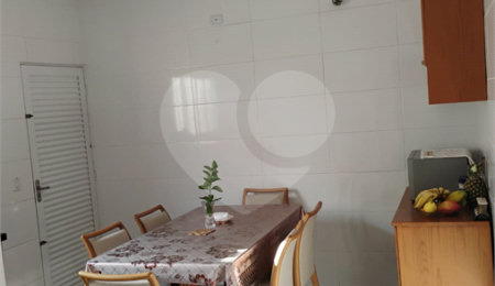 Sobrado à venda com 2 quartos, sendo 1 suíte,  em Vila Antonieta, São Paulo, SP