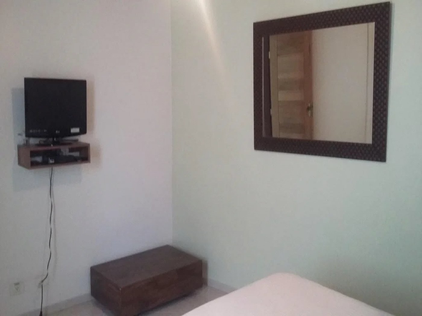 Casa à venda com 3 quartos, sendo 1 suíte, em Jardim Pinheiros, São Paulo, SP