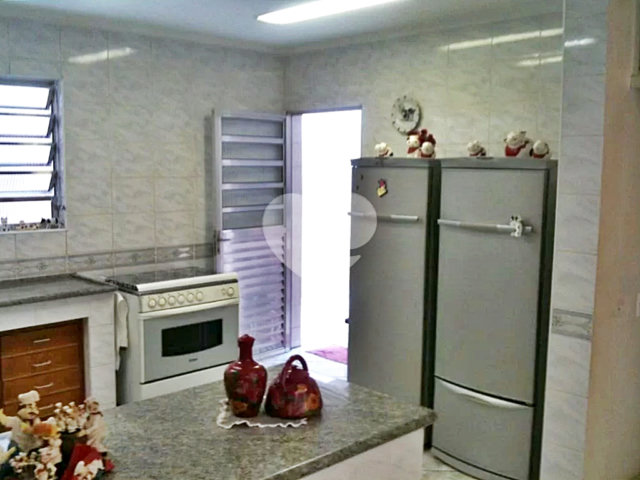 Casa Térrea à venda com 4 suítes em Água Fria, São Paulo, SP