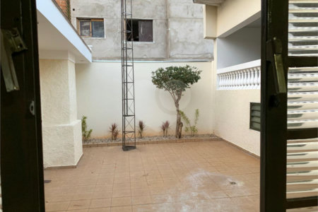 Imóvel Comercial á venda em São Carlos, rua São Sebastião.