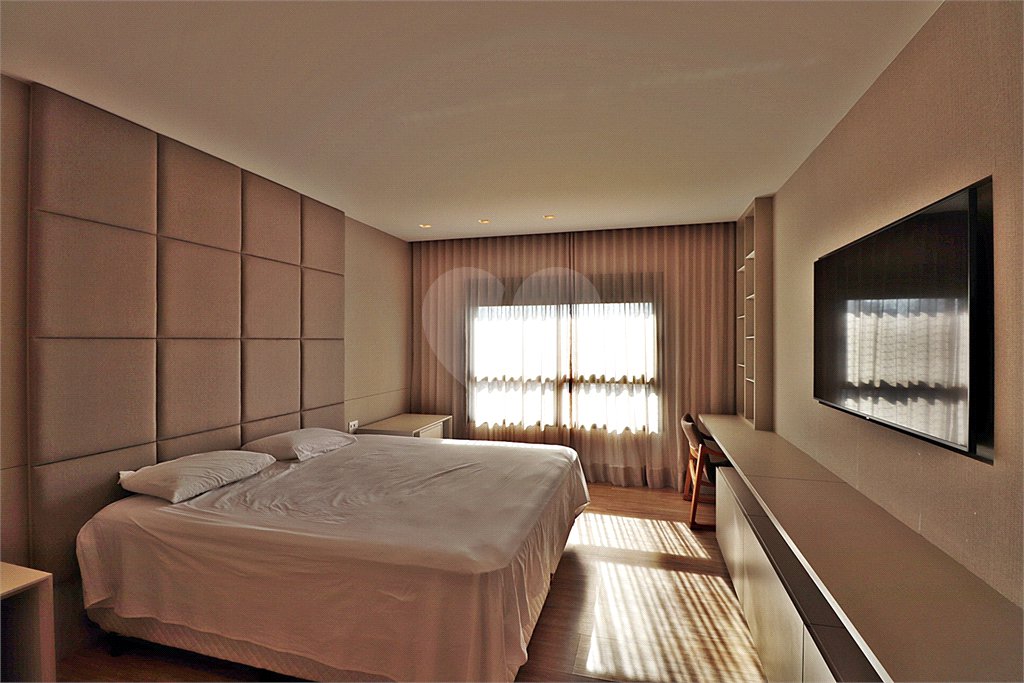 Apartamento à venda com 4 suítes em Santana, São Paulo, SP