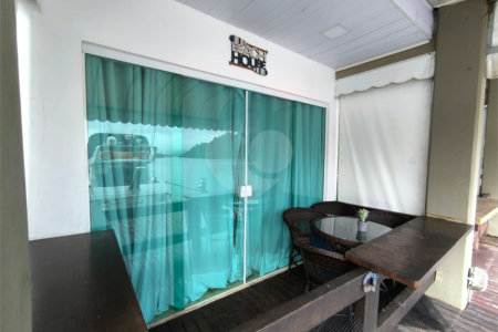 Apartamento à venda com 1 suíte em Ponta da Cruz, Angra dos Reis, RJ