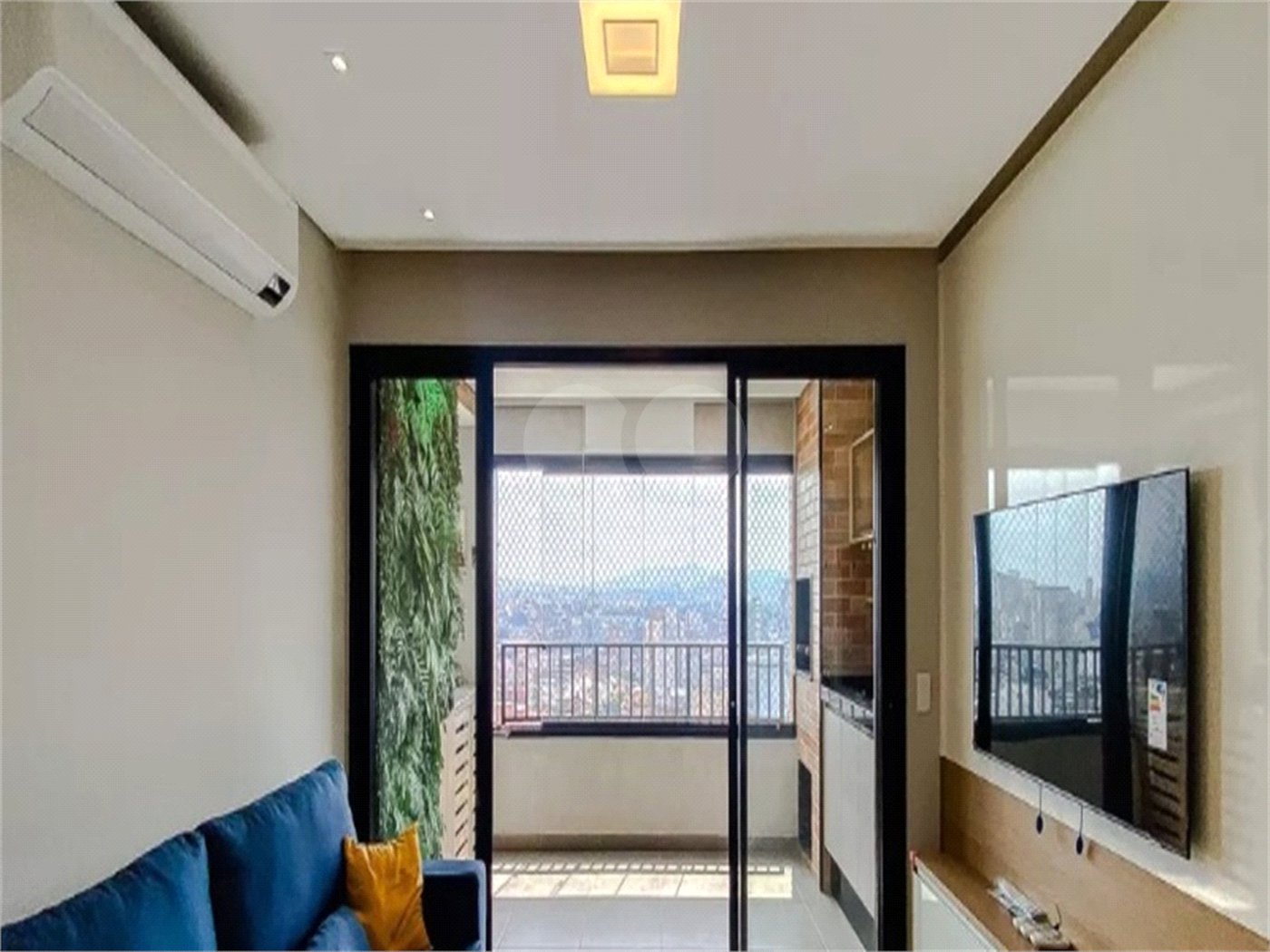Apartamento à venda com 2 quartos, sendo 1 suíte,  em Brás, São Paulo, SP