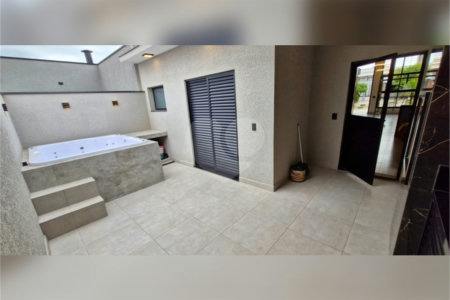 Casa à venda com 3 quartos, sendo 1 suíte, no condomínio Horto Florestal Villagio, Sorocaba - SP