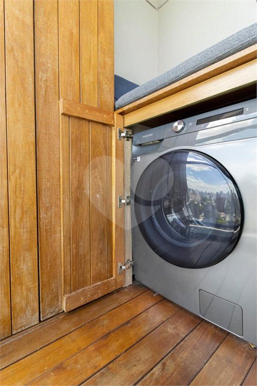 Apartamento à venda com 3 quartos, sendo 2 suítes, em Pinheiros, São Paulo, SP