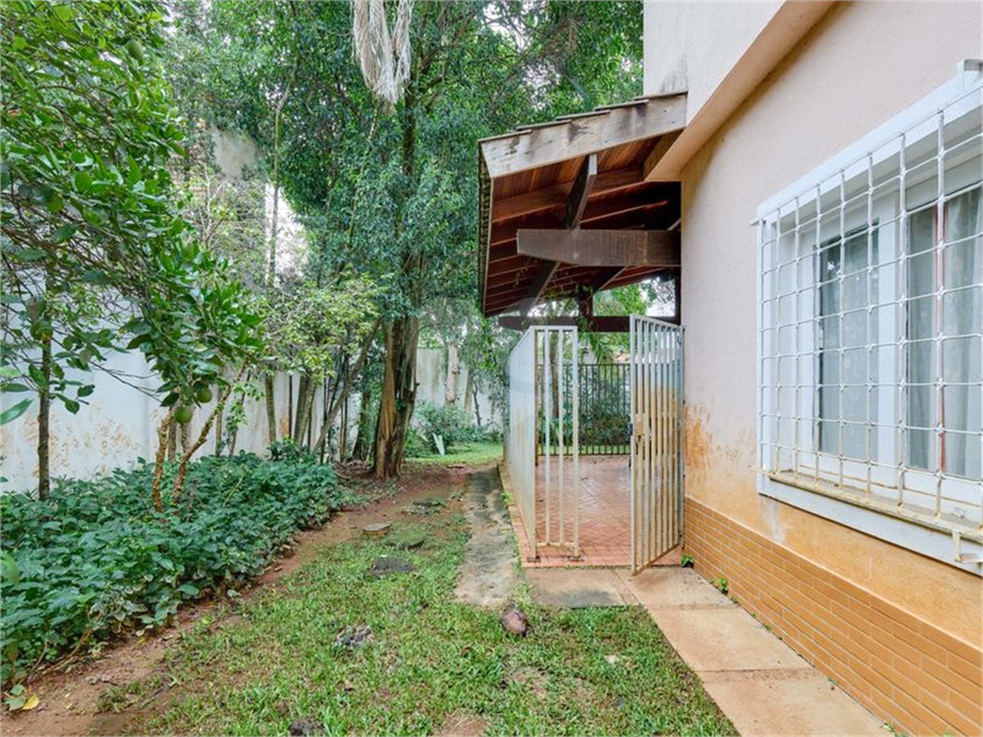 Sobrado à venda com 4 suítes em Alto da Boa Vista, São Paulo, SP