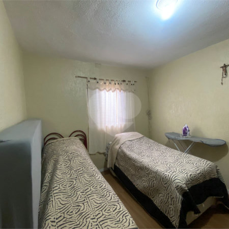 Casa à venda com 3 quartos em Jardim Santa Helena, Poá, SP