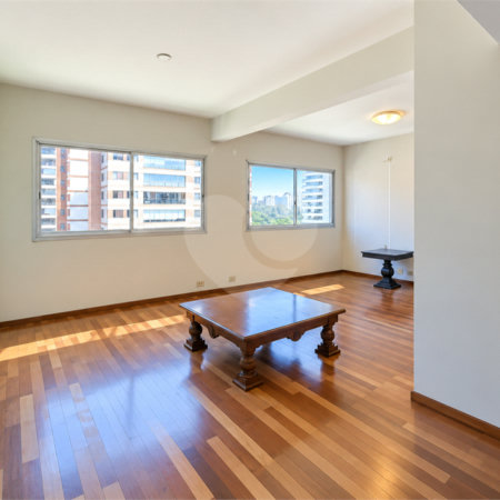 Apartamento à venda com 2 quartos, sendo 1 suíte, em Chácara Santo Antônio (zona Sul), São Paulo, SP