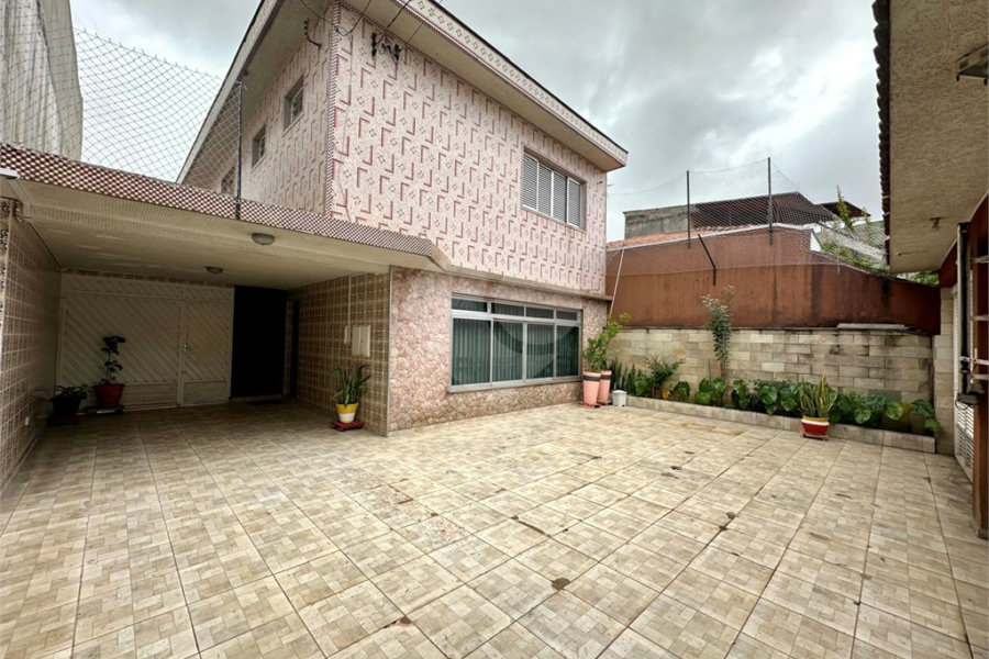 Sobrado à venda com 4 quartos, sendo 1 suíte, em Parque Novo Mundo, São Paulo, SP