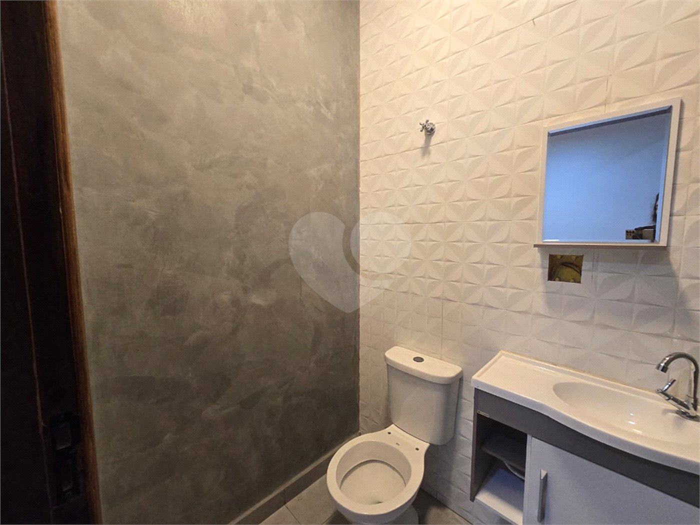 Casa à venda com 3 quartos, sendo 1 suíte, em Residencial Villaggio Di Capri, Itapetininga, SP