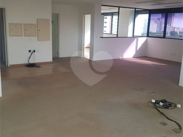 Sala à venda em Alto da Boa Vista, São Paulo, SP