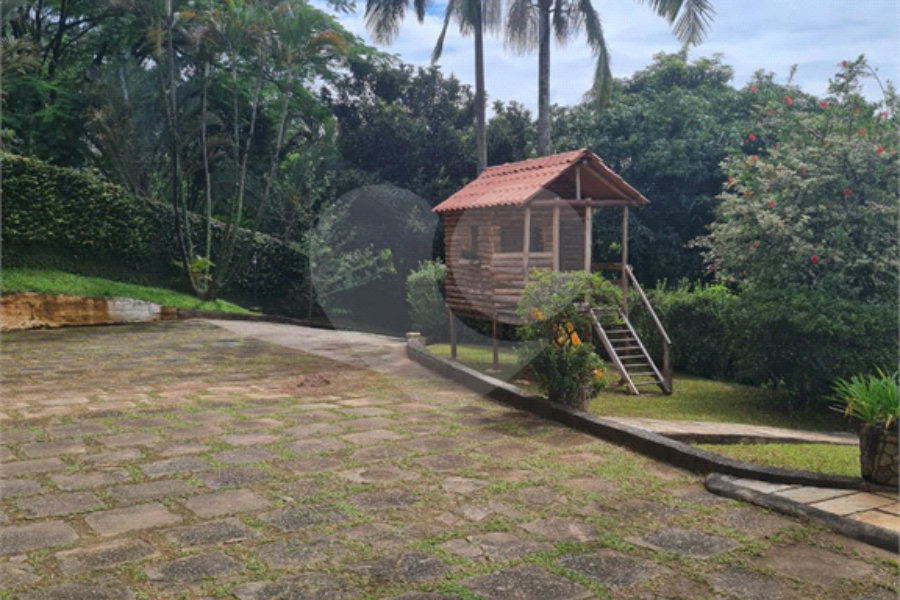 Chácara à venda com 4 quartos, sendo 2 suítes, em Jaraguá, São Paulo, SP
