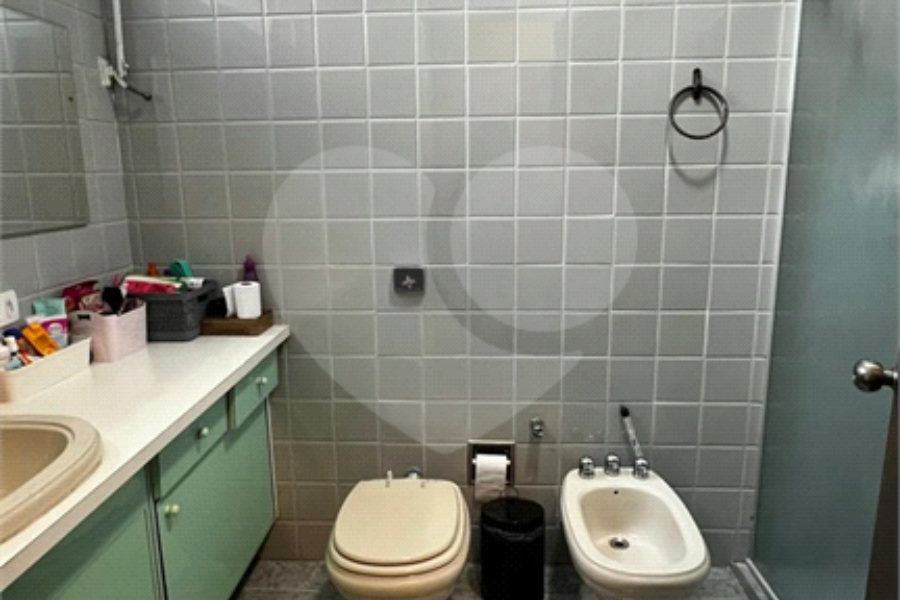Sobrado à venda com 3 quartos, sendo 1 suíte, em Vila Mariana, São Paulo, SP