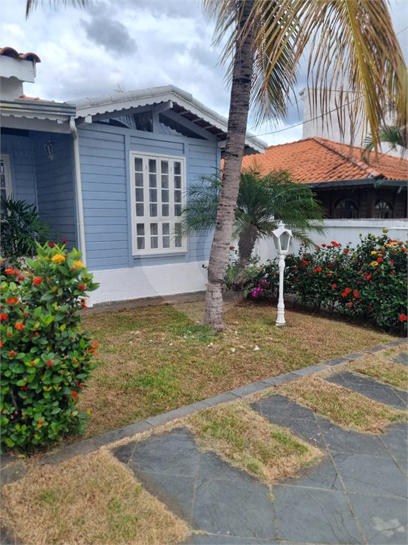 Casa à venda com 4 quartos, sendo 1 suíte, no condomínio Parque Ibiti do Paço, Sorocaba - SP