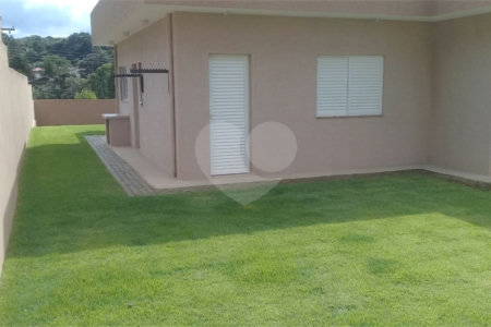 Casa à venda com 3 quartos, sendo 1 suíte,  em Loteamento Jardim Solares, Atibaia, SP