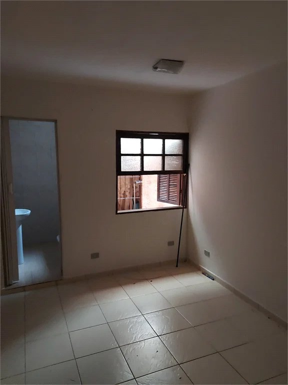 Casa à venda com 4 quartos, sendo 1 suíte, em Vila Pirajussara, São Paulo, SP