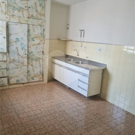Casa à venda com 3 quartos em Jardim do Carmo, Araraquara, SP