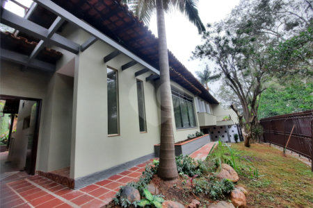 Casa Térrea à venda com 3 quartos, sendo 2 suítes,  em Jardim Marajoara, São Paulo, SP