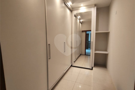 Sobrado à venda com 3 quartos, sendo 2 suítes, em Jardim Itália, Itapetininga, SP
